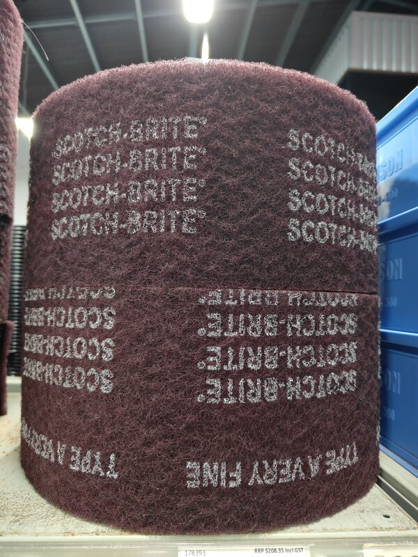 3M 7447 SCOTCH-BRITE GEN PURPOSE ROLL MAROON 150MMX12M
