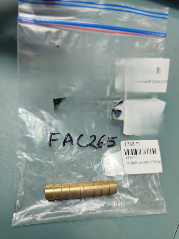 FORMULA AIR CONNECTOR DOUBLE HOSE BARB 10MM