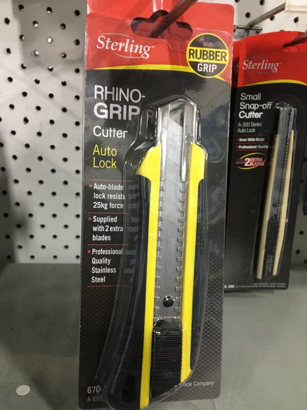 Inox Sterling Snap Knife - Large 670