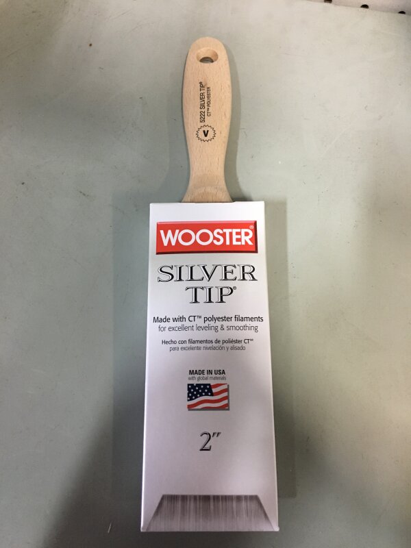 Wooster SilverTip V 50mm Short Handle