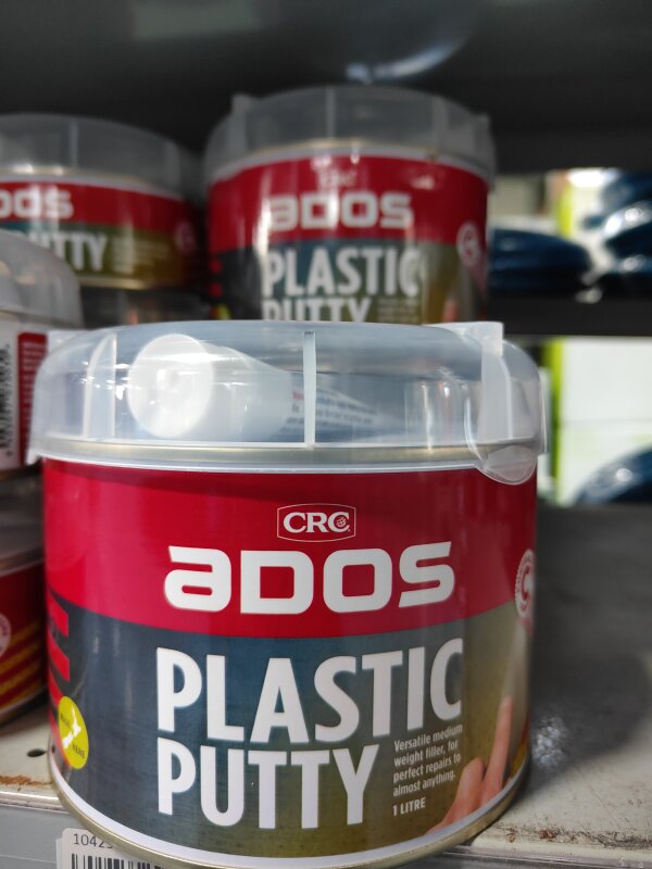 CR Plastic Putty 1L