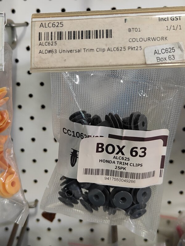 ALD#63 Universal Trim Clip ALC625 Pkt25