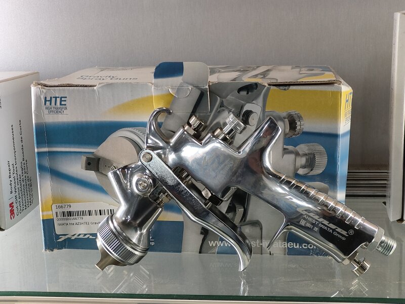 IWATA hte AZ3HTE2 Gravity Spray Gun 1.5
