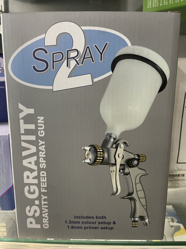  IWATA 2SPRAY GRAVITY GUN 1.3MM & 1.8MM