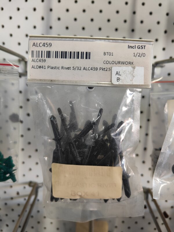 ALD#41 Plastic Rivet 5/32 ALC459 Pkt25