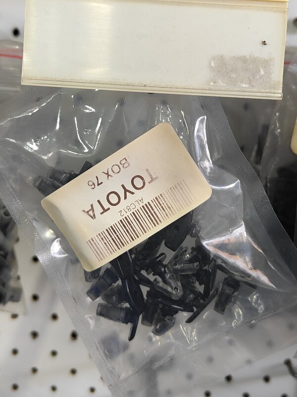 ALD#76 Large Uni Door Seal  ALC812 Pkt25