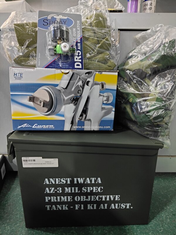 IWATA GRAVITY SPRAYGUN AZ3 ARMY PROMO KIT